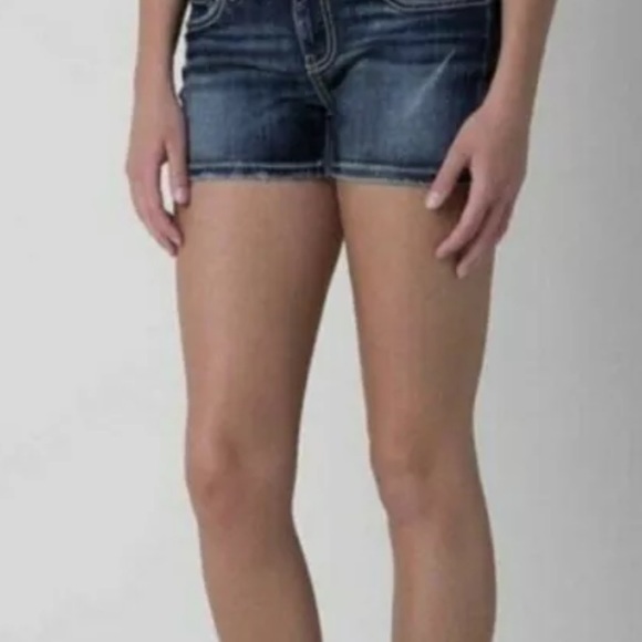 BKE Sabrina Women’s Size 29 Denim Jean Shorts Blue Wash - Picture 7 of 8
